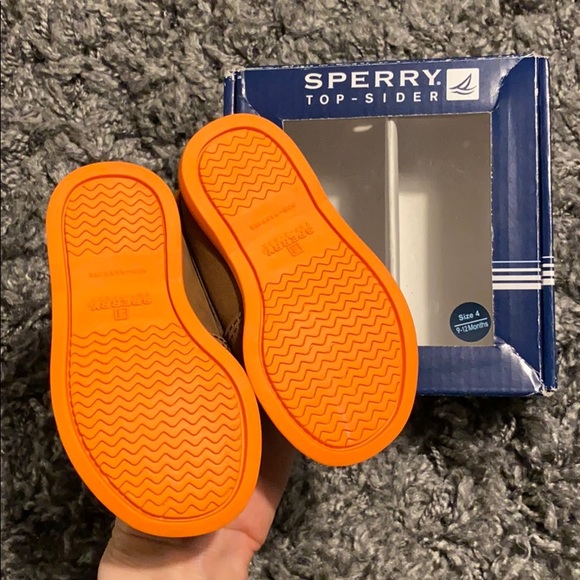 Sperry Boat Shoes - Picture 3 of 6